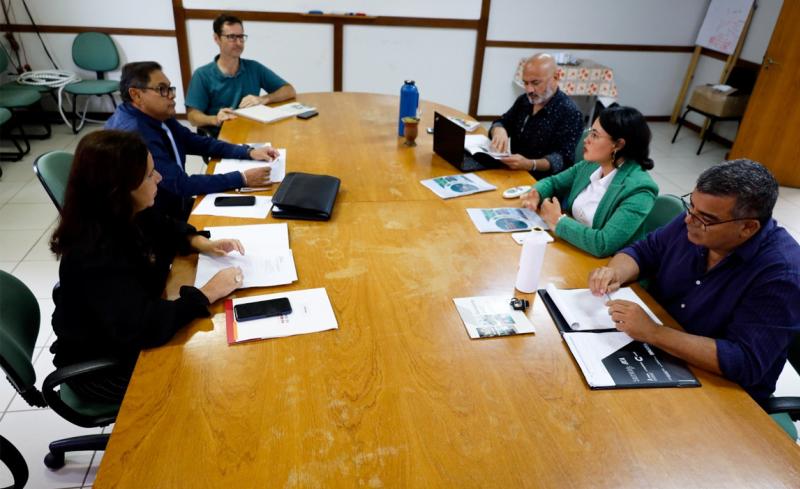 Reunião discute possíveis soluções para problemas na saúde pública em  Cascavel